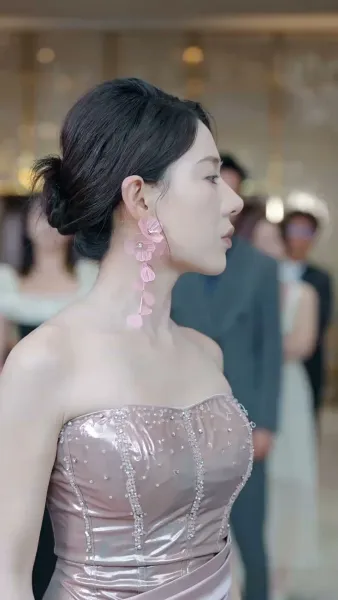 จากคุณชาย สู่แรงงาน