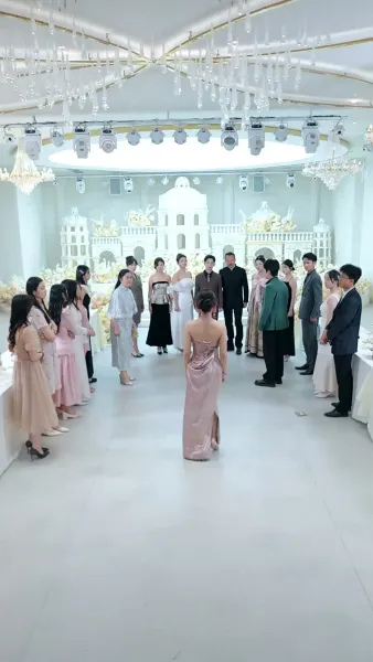 จากคุณชาย สู่แรงงาน