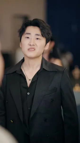 จากคุณชาย สู่แรงงาน