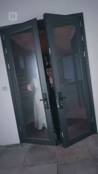 พ่อค้าปลาธรรมดา
เป็นบอสใหญ่ตัวจริง