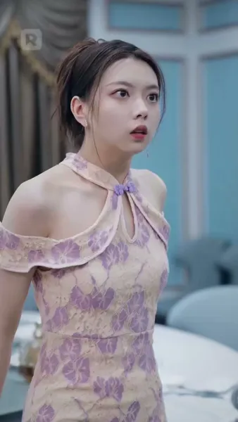 พ่อค้าปลาธรรมดา
เป็นบอสใหญ่ตัวจริง