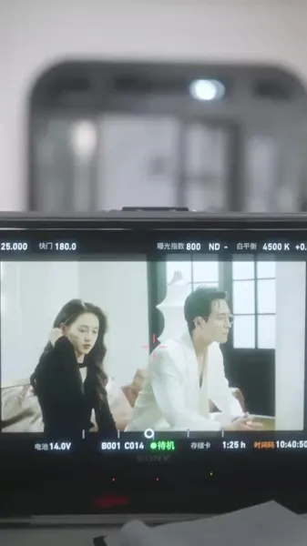 รักลับหลังฉาก