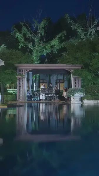 รักลับหลังฉาก