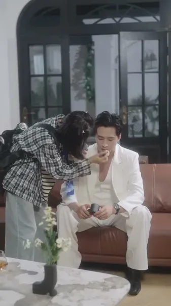 รักลับหลังฉาก