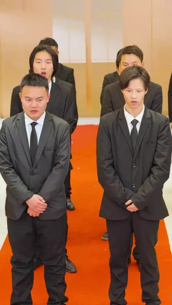 เรื่องรักกุหลาบไฟ(พากย์ไทย)