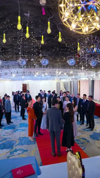 เรื่องรักกุหลาบไฟ(พากย์ไทย)