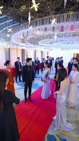 เรื่องรักกุหลาบไฟ(พากย์ไทย)