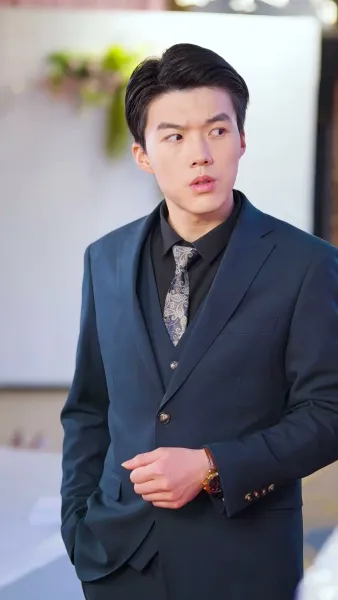 เรื่องรักกุหลาบไฟ(พากย์ไทย)