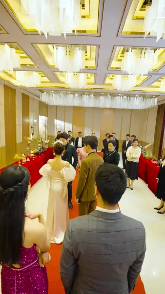 เรื่องรักกุหลาบไฟ(พากย์ไทย)