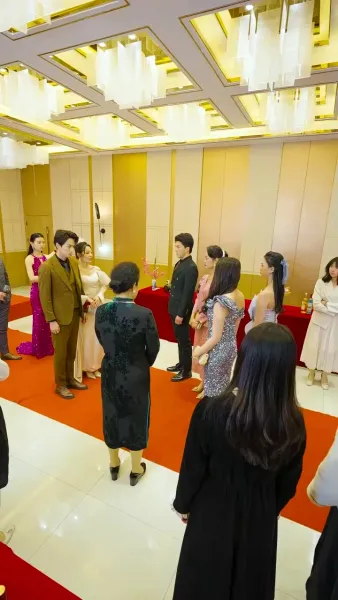 เรื่องรักกุหลาบไฟ(พากย์ไทย)