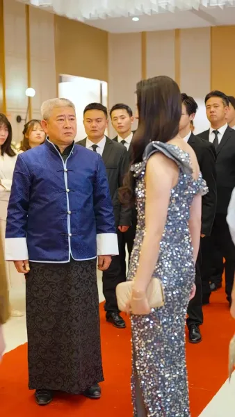 เรื่องรักกุหลาบไฟ(พากย์ไทย)