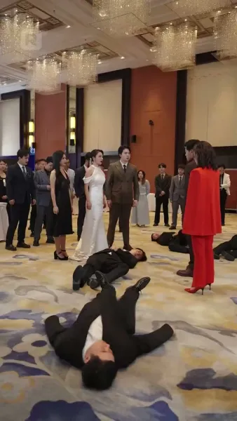 มังกรซ่อนฟ้า