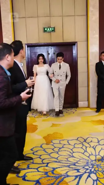 มังกรซ่อนฟ้า