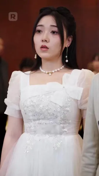 มังกรซ่อนฟ้า