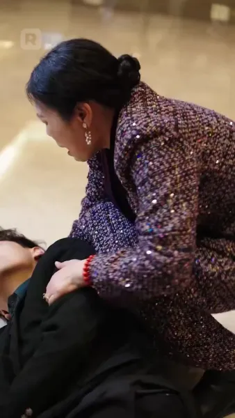 มังกรซ่อนฟ้า