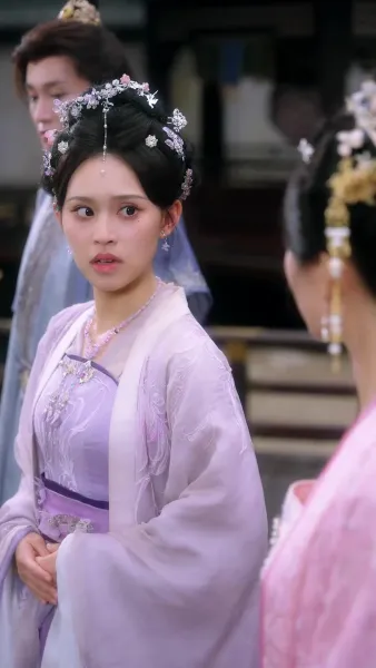 เกิดใหม่เปลี่ยนชะตา สู่ชายาราชครองแผ่นดิน