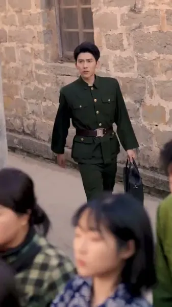 รักและโชคดีในยุค 80