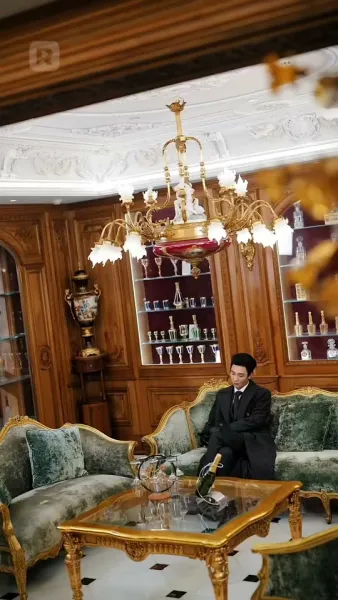 ยอมศิโรราบต่อเสน่ห์ของเธอ