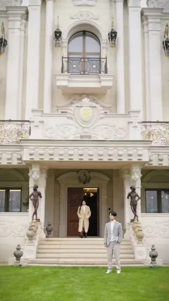 ยอมศิโรราบต่อเสน่ห์ของเธอ