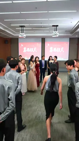 แม่ผมใครอย่าแตะ(พากย์ไทย)