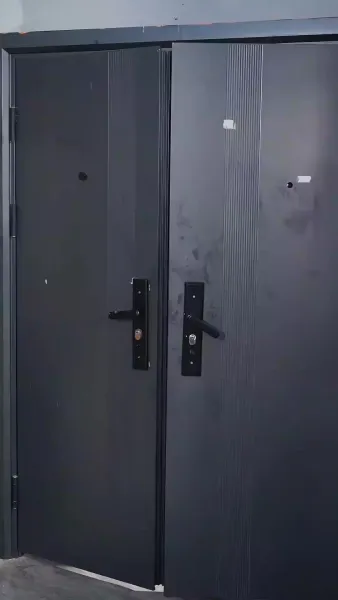 ชีวิตเรียบง่ายของตัวจริง