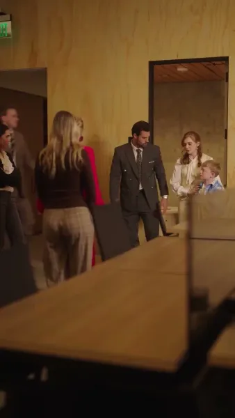 (พากย์เสียง) คุณพ่อลับๆ ของเจ้าตัวแสบ