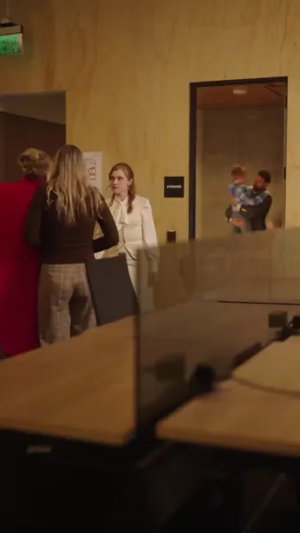 (พากย์เสียง) คุณพ่อลับๆ ของเจ้าตัวแสบ