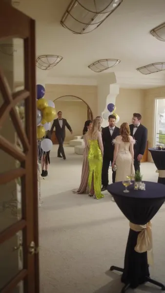 (พากย์เสียง) คุณพ่อลับๆ ของเจ้าตัวแสบ