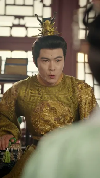 เพลิงแค้นใต้ม่านวังหลวง