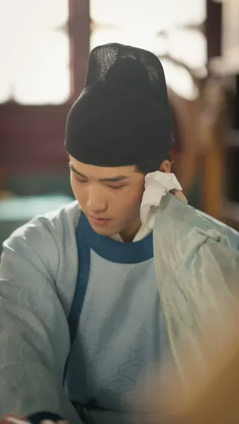 เพลิงแค้นใต้ม่านวังหลวง