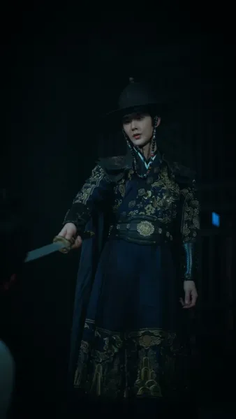 เพลิงแค้นใต้ม่านวังหลวง