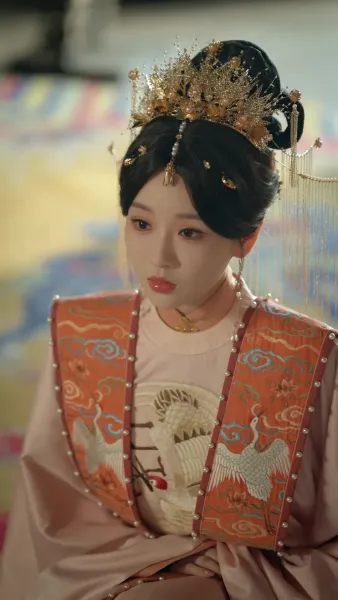 เพลิงแค้นใต้ม่านวังหลวง