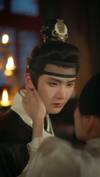 เพลิงแค้นใต้ม่านวังหลวง