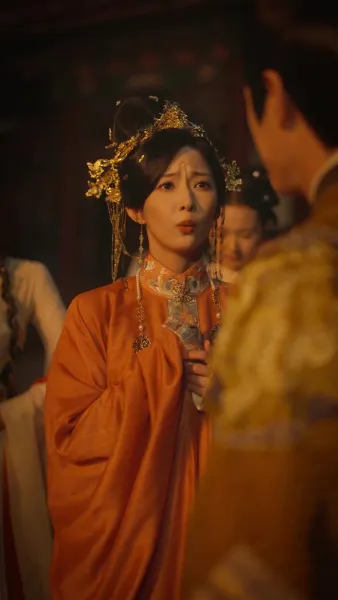 เพลิงแค้นใต้ม่านวังหลวง