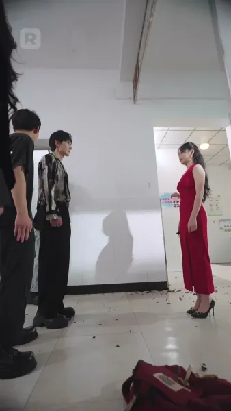 (พากย์) วิมานไม้เลื้อย