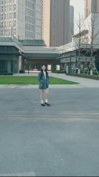 สามีที่ดูเย็นชา ทิ้งหน้ากากแล้วจูบฉันจนต้องน้ำตาซึม