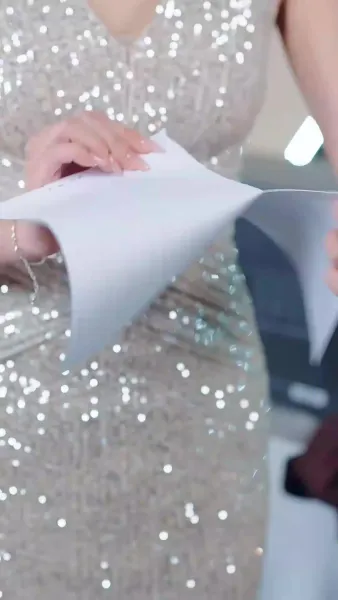 แต่งงานสายฟ้าแลบกับ มหาเศรษฐีลึกลับ