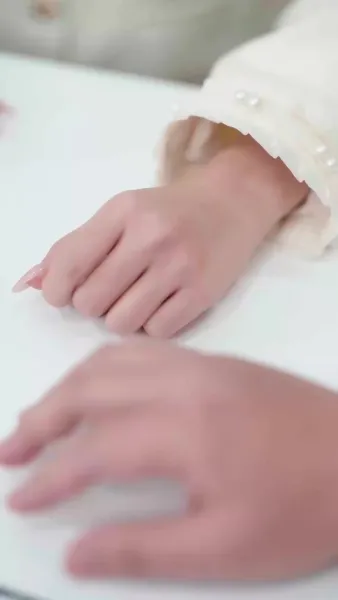 แต่งงานสายฟ้าแลบกับ มหาเศรษฐีลึกลับ