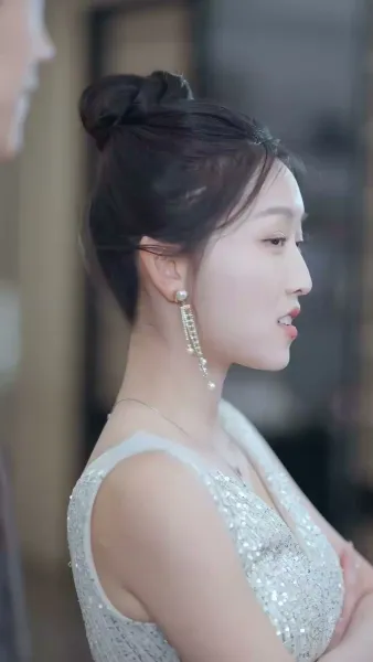 แต่งงานสายฟ้าแลบกับ มหาเศรษฐีลึกลับ