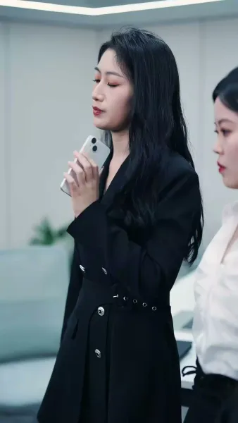 แต่งงานสายฟ้าแลบกับ มหาเศรษฐีลึกลับ