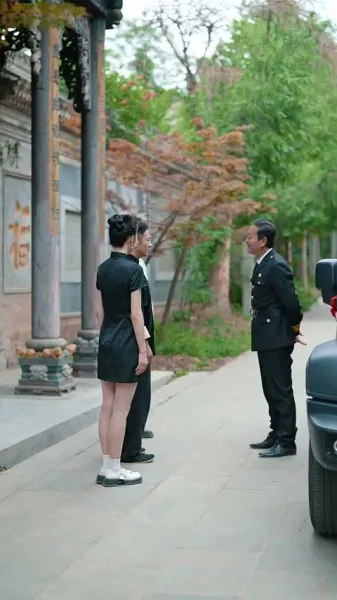 ตำนานลิ้มยิ้ม：เริ่มต้นด้วยงานประจำ