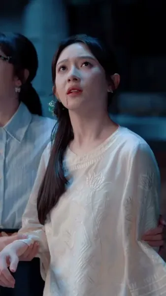 ตำนานลิ้มยิ้ม：เริ่มต้นด้วยงานประจำ