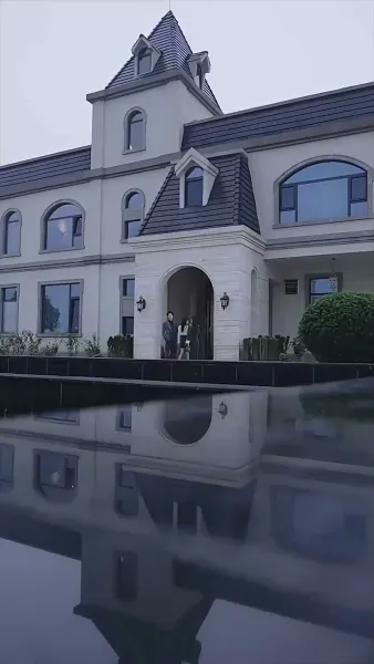 นางอัปลักษณ์ ทวงแค้น