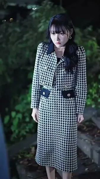 นางอัปลักษณ์ ทวงแค้น