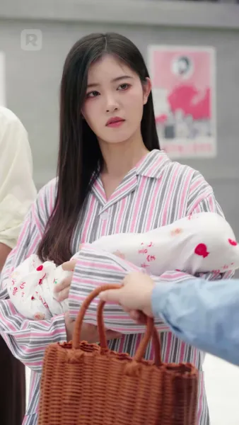 เกิดใหม่ยุค 70: คุณภรรยาตัวแสบป่วนกัปตันจนเขิน!