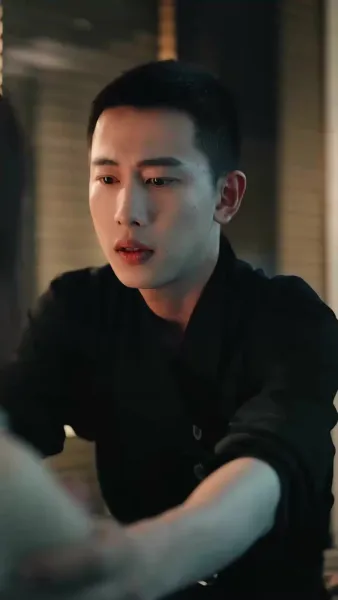 กลิ่นหอมอุบัติรัก  