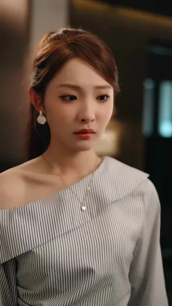 กลิ่นหอมอุบัติรัก  