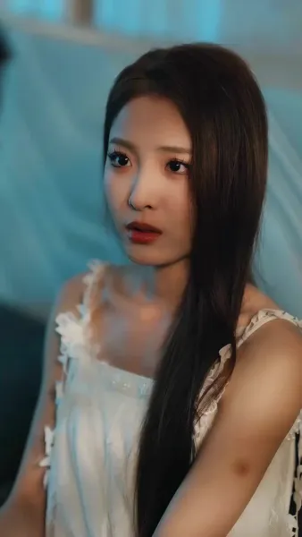 กลิ่นหอมอุบัติรัก  