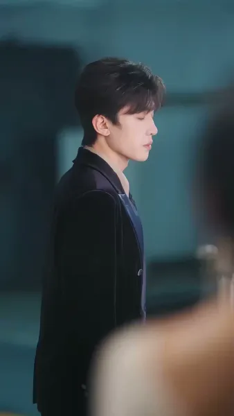 ปักรักใต้เงาแค้น