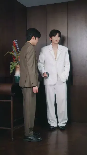 ปักรักใต้เงาแค้น